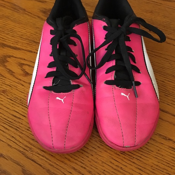 🚫SOLD Girls Puma tennis shoes - Picture 2 of 4